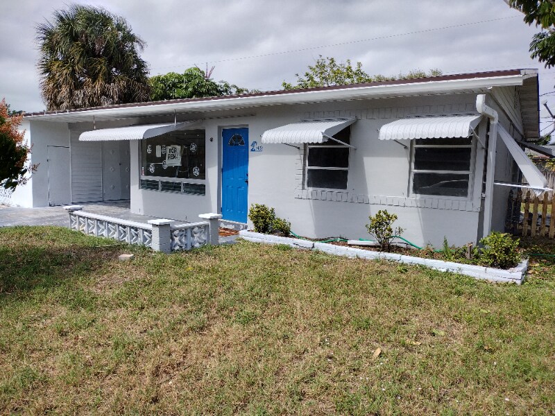 Photo - 1431 NE 32nd Ct