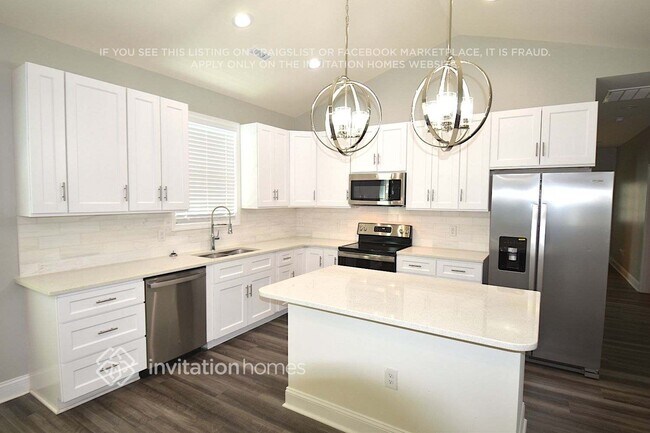 Photo - 305 W Watson St