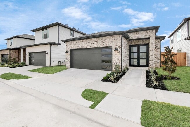 Building Photo - 4352 Avron Dr
