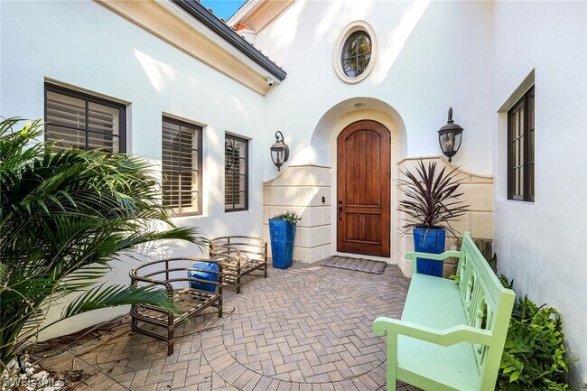 Photo - 2904 Tiburon Blvd E