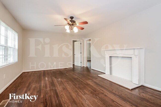 Photo - 2229 3rd St NW