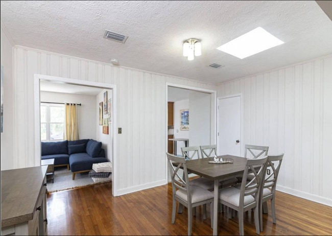 Photo - 113 Coronado St