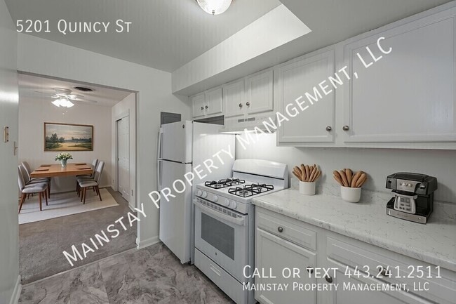 Photo - 5201 Quincy St