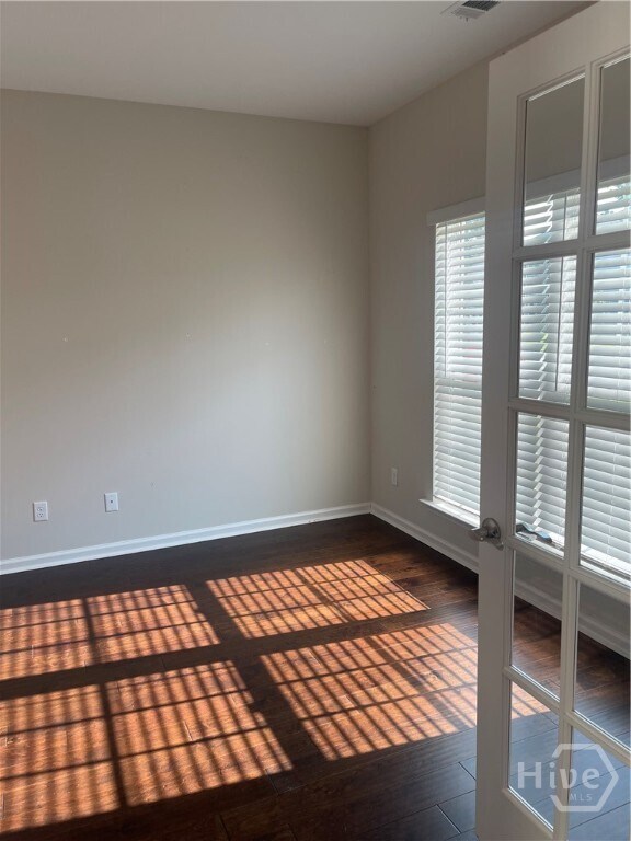 Photo - 90 Telford St