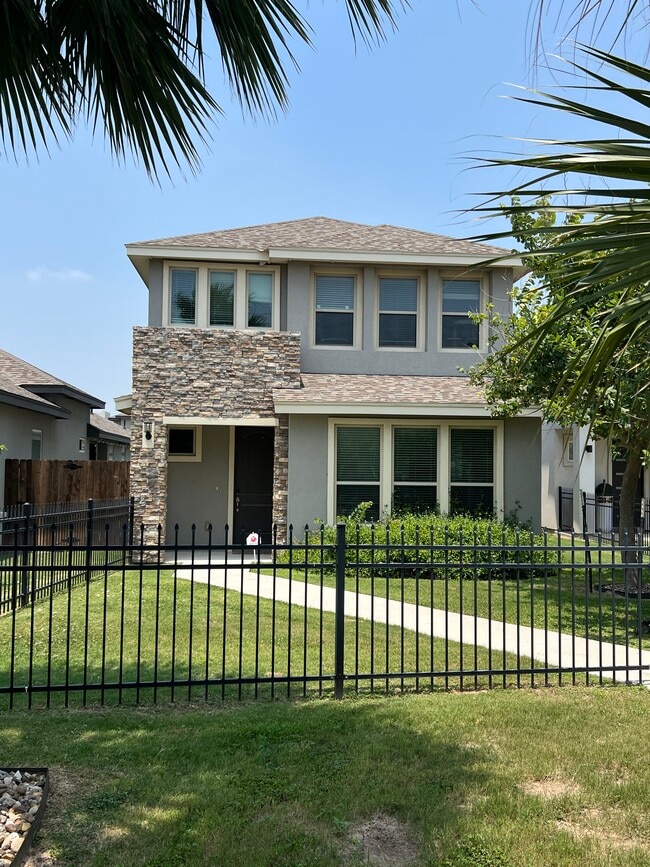 Main View - 10228 N 14th St House