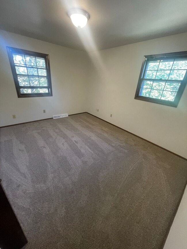 Photo - 2023-2025 Kilps Dr. (Duplex) Unit 2023