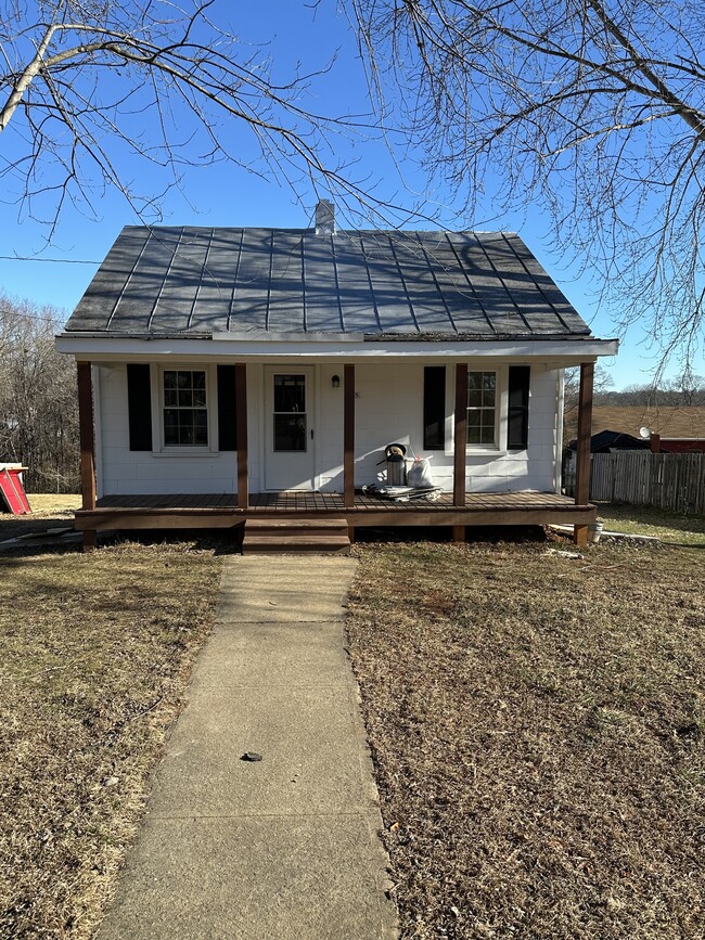Building Photo - 195 Triple Oak Cir