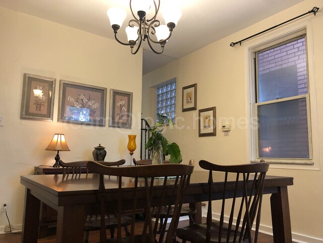 Dining room - 2320 Eldridge St Townhome