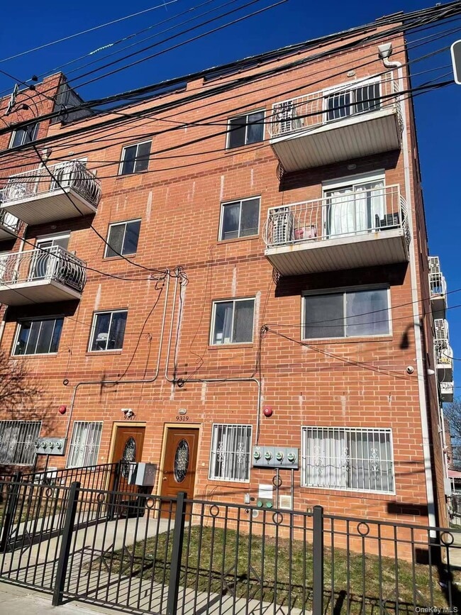 Building Photo - 93-17 Lamont Ave Unit 3F & 4F