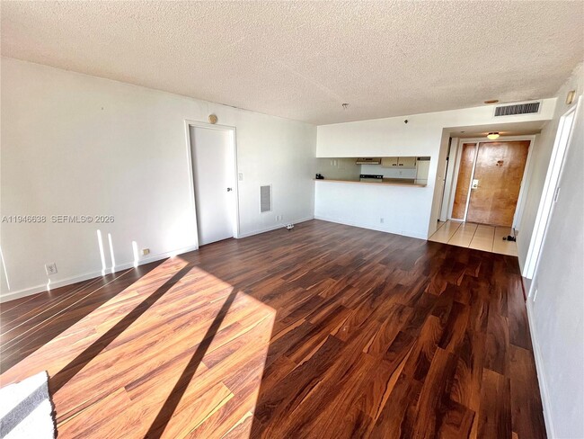 Photo - 7601 E Treasure Dr Unit 1604