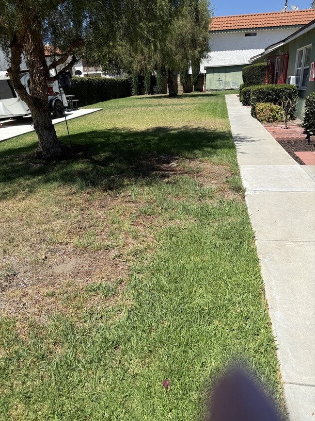 1869 Patricia Ave Unidad 2