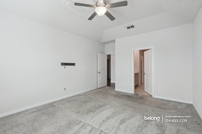 Photo - 2115 Clarion Dr