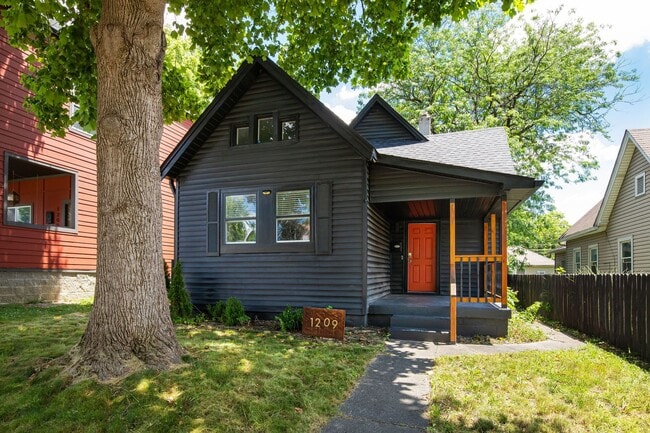 Photo - 1209 S Randolph St