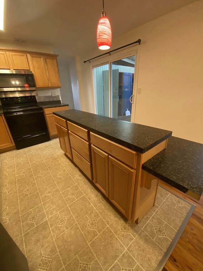 Photo - 13380 SW Farmington Rd