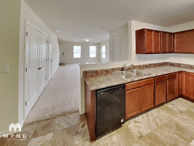 Photo - 2544 Piering Dr