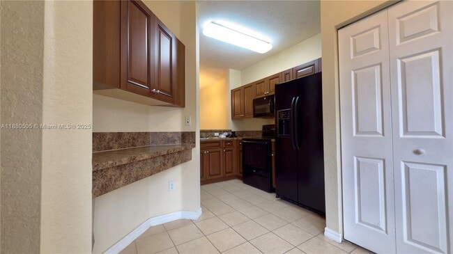 Building Photo - 1918 Alamanda Way Rental
