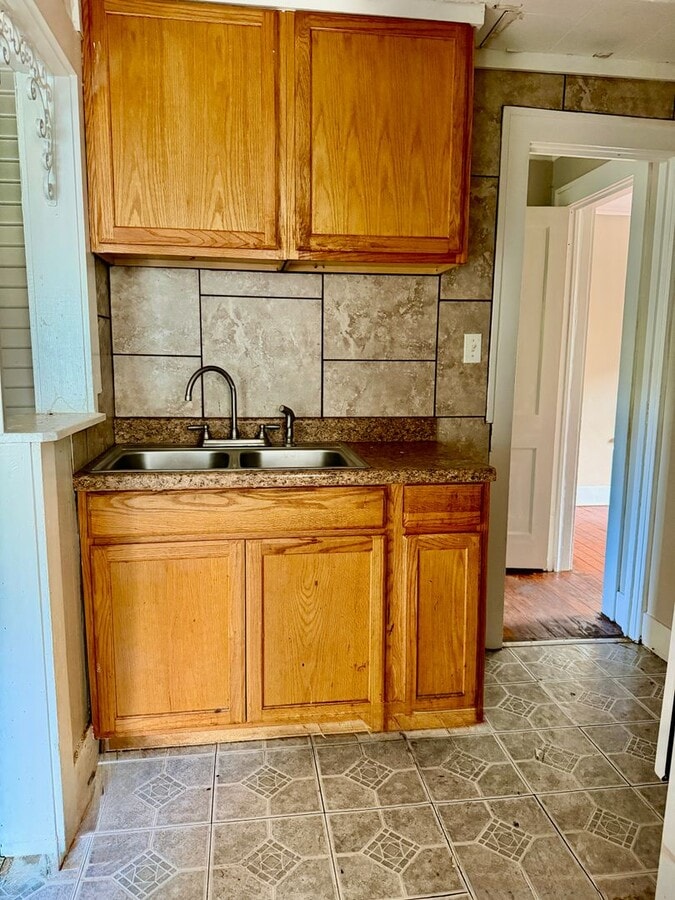 Photo - 3551 W College St Unit 3551 1/2 W College