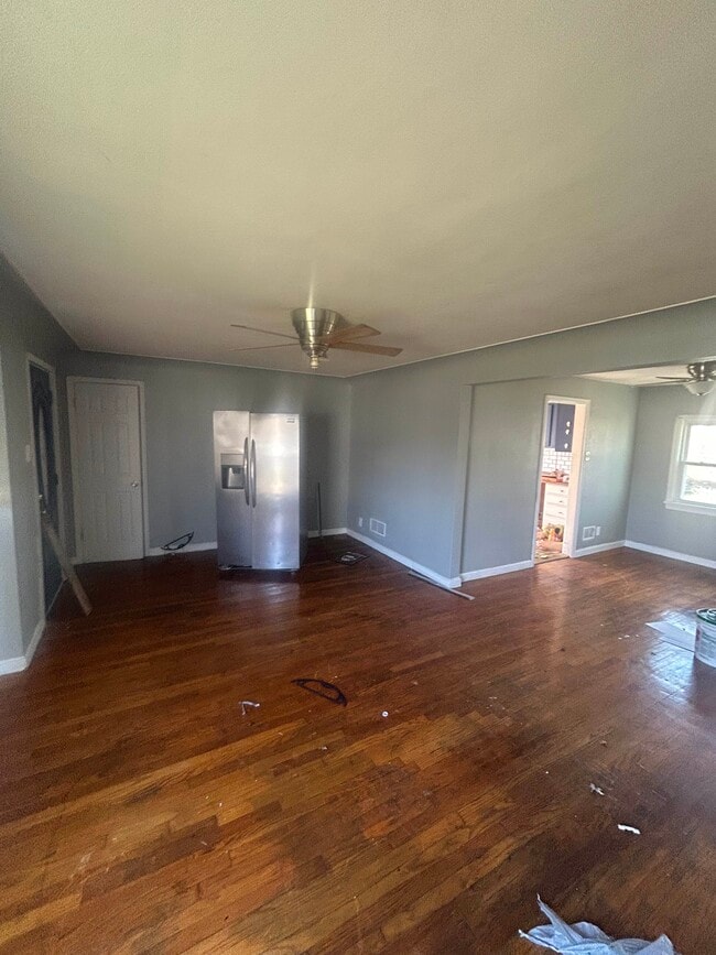 Photo - 1801 Engelholm Ave