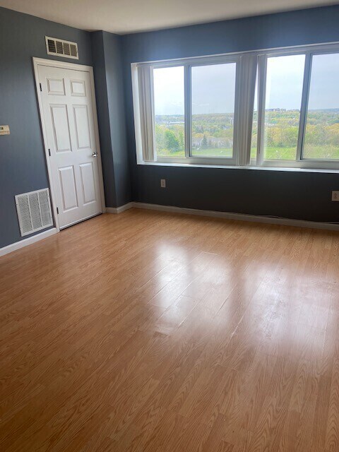 Photo - 1 Cityview Ln Unit 807