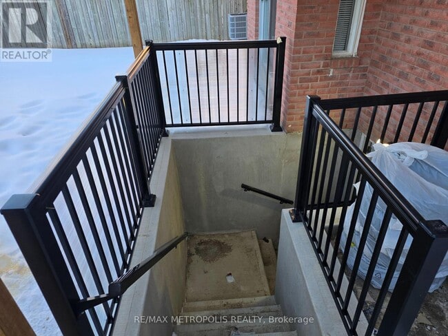 Photo - 3 Harkins Dr