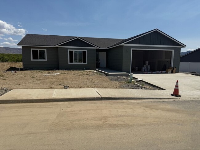 Building Photo - New Construction 3 Bed, 2 Bath!