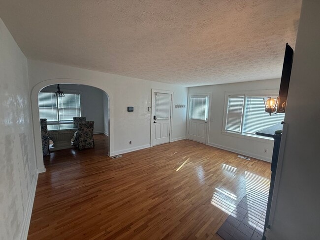 Photo - 3 Bedroom 1.5 Bath Home