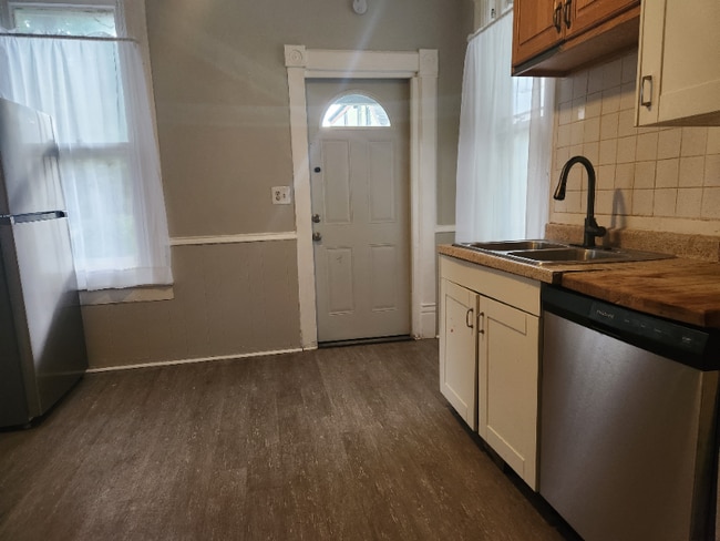 Photo - 427-429 W South St Unit 429
