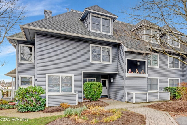 Photo - 85 E Water St