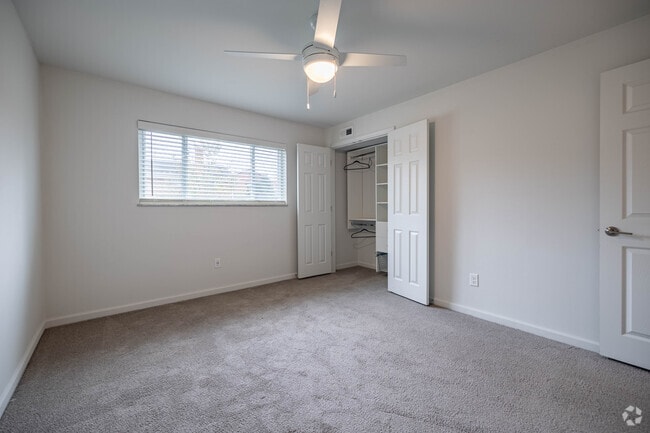 2BR, 1BA - 786SF - Second Bedroom