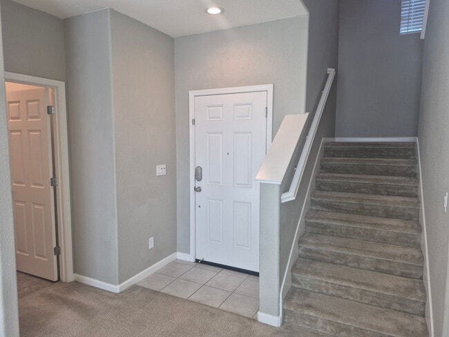 Photo - Beautiful 3 Bedroom 2.5 bath home with loft.