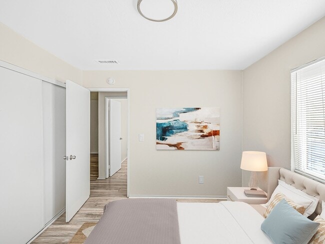 Photo - 1005 E Ave R Unit 8