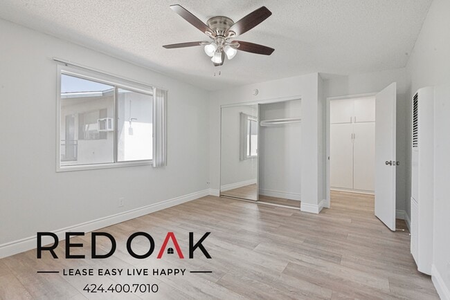 Photo - Outstanding One Bedroom with Stainless Ste... Unit 5