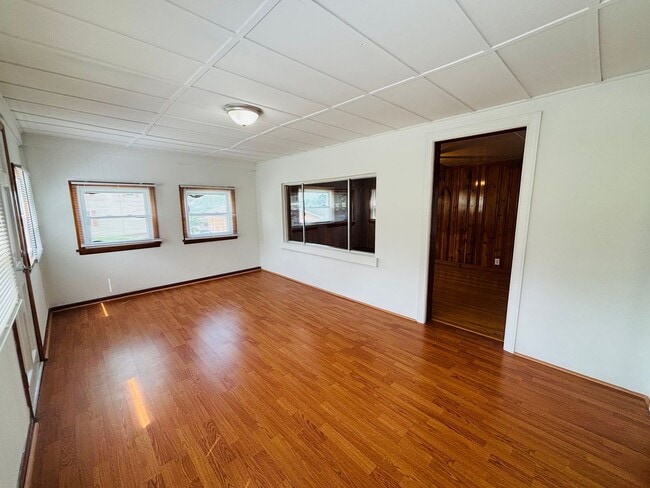 Photo - 723 Lee St