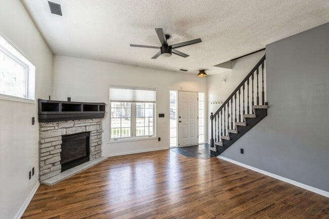 Photo - FOUNTAIN POINTE TOWNHOME!! 2 Bed, 2.5 Bath Townhome in Ankeny