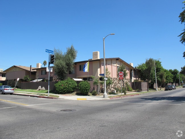 Parthenia Gardens - Parthenia Gardens Apartments