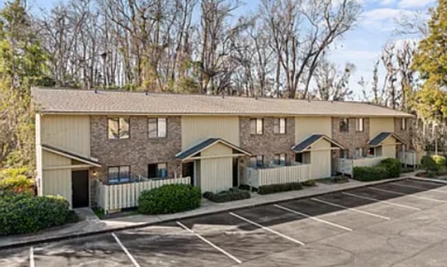 Building Photo - Port Royal Townhomes Unit 15