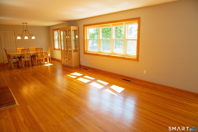 Photo - 116 Fairlawn Dr