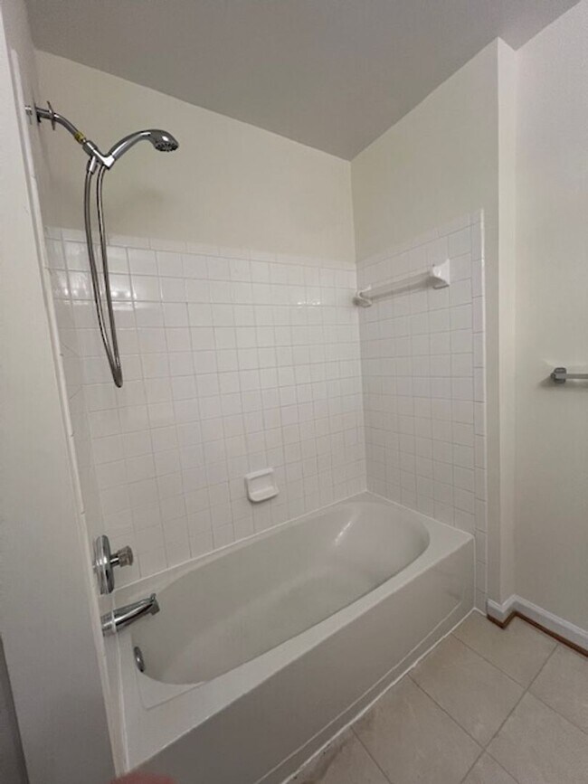 Photo - SPACIOUS TOWNHOUSE IN GERMANTOWN