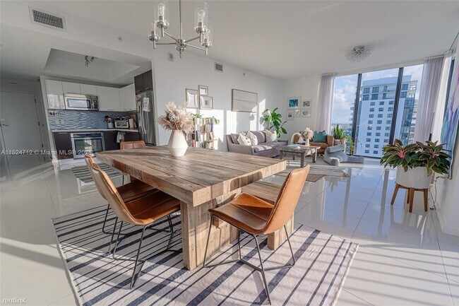 Photo - 3 br, 2 bath House - 5300 Paseo Blvd Apt 1602