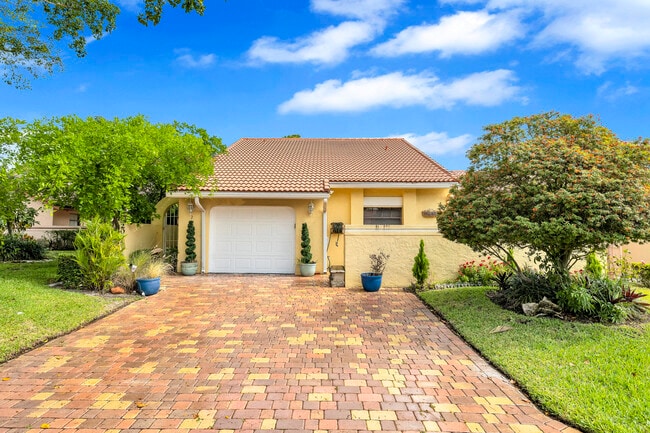Photo - 2075 NW 15th Pl House