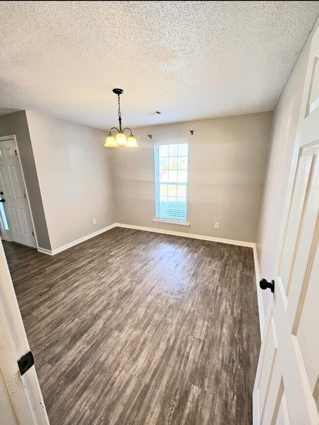 Dining room - 112 W Oak Manor Ct
