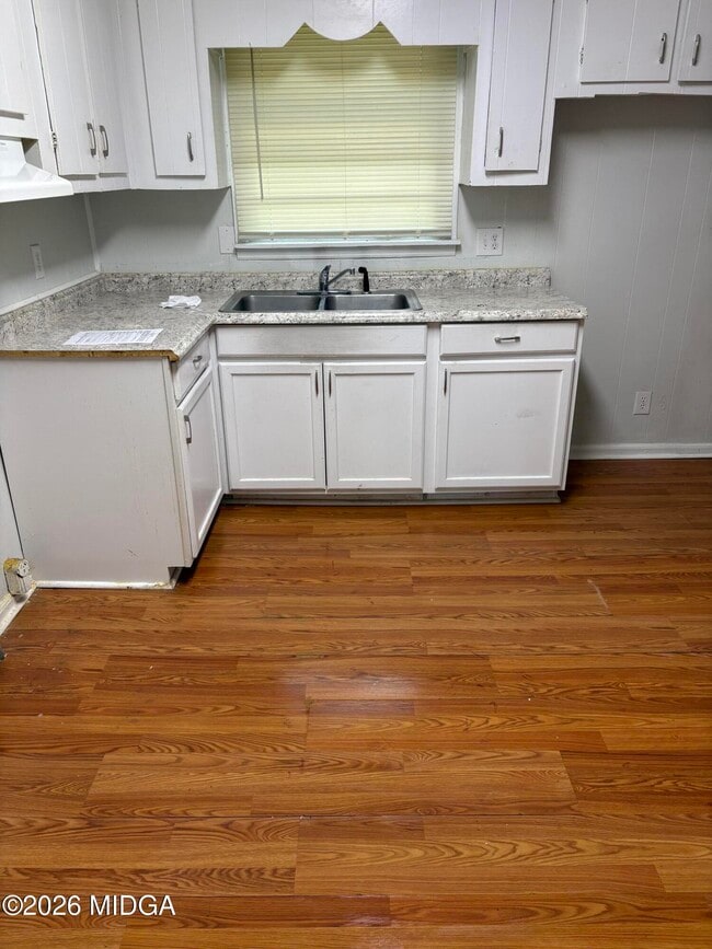 Photo - 3358 Club Dr