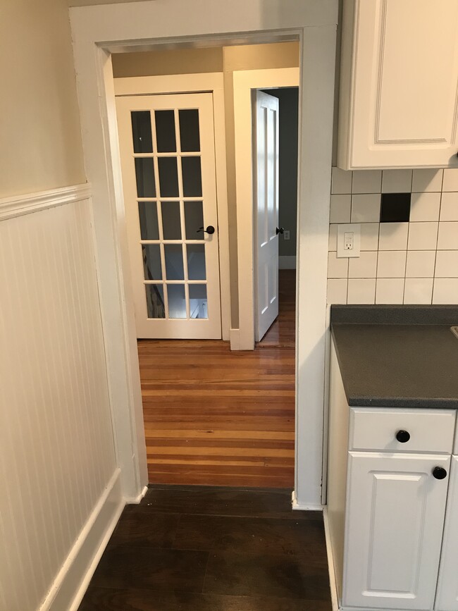 Kitchen/Hallway - 36 Berkshire St Casa Adosada