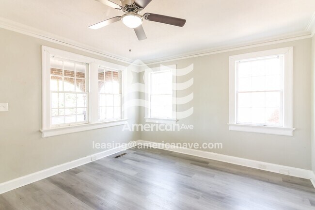 Photo - 3308 Woodlawn Ave