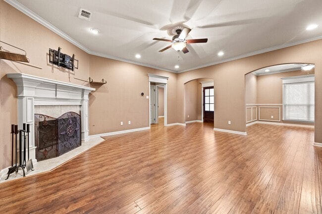 2009 Ingleside Dr