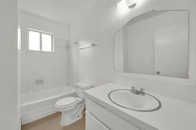 Photo - 7211 Atwell Dr Unidad 16