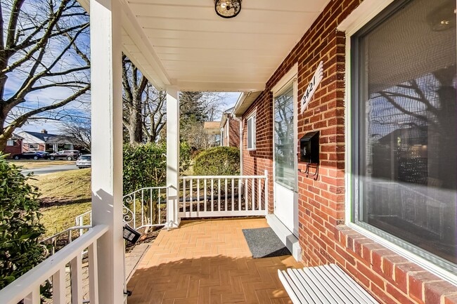 Photo - Spacious 3BR/2BA Rambler with Heated Sun-room and Slate Patio!