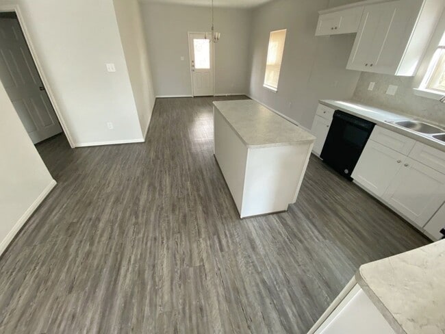 Photo - 4209 Mallow St Unidad 4209 Mallow St  B