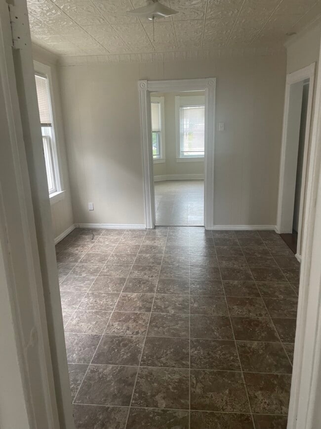 Living Room - 1211 City St Unit 2