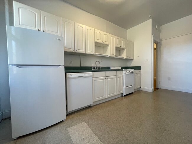 Photo - 14 Melvin Ave Unidad 4